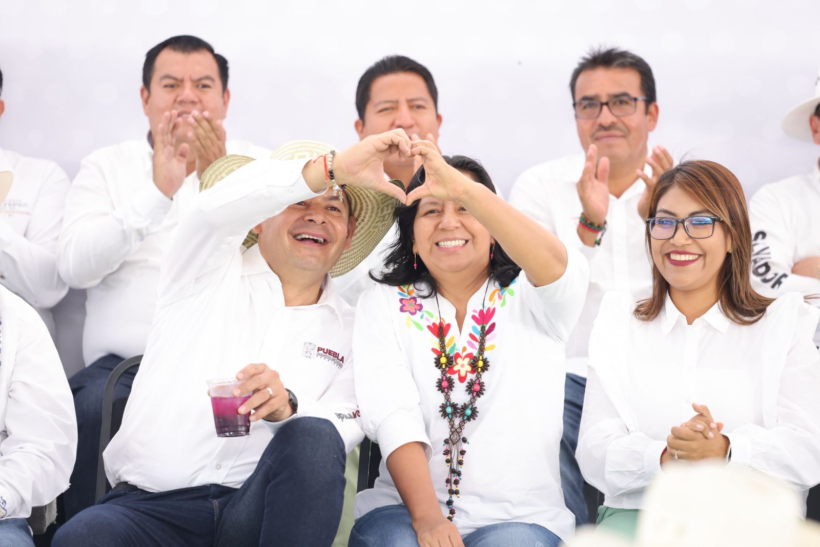 Acelera Armenta el desarrollo de la Sierra Negra con apoyos comunitarios y al campo