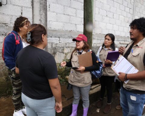 Gobierno de Puebla y Federación refuerzan apoyo a damnificados
