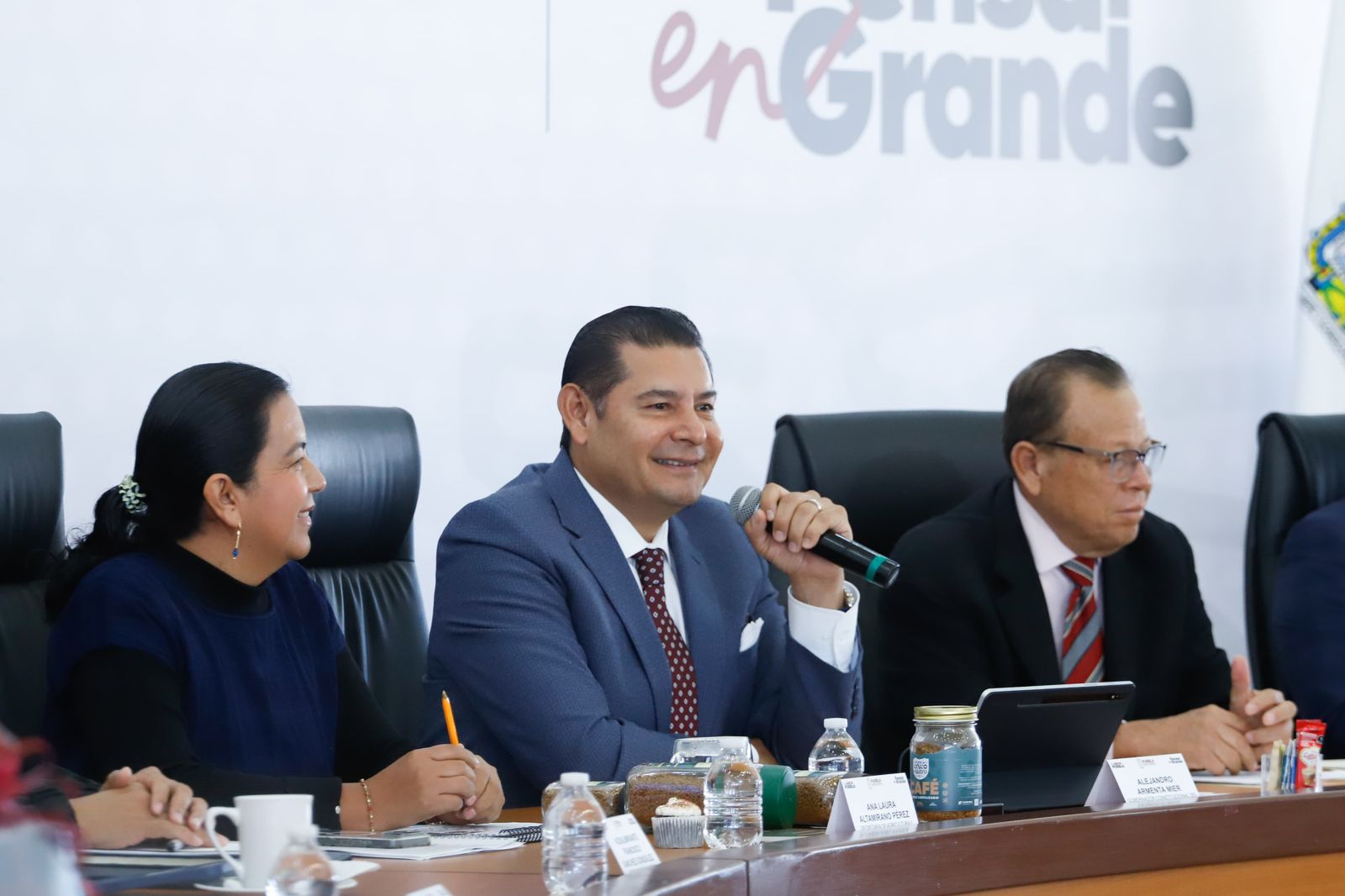 Con transparencia y evitando saqueos, Gobierno de Puebla resuelve problema histórico de movilidad en Caseta Atlixcáyot