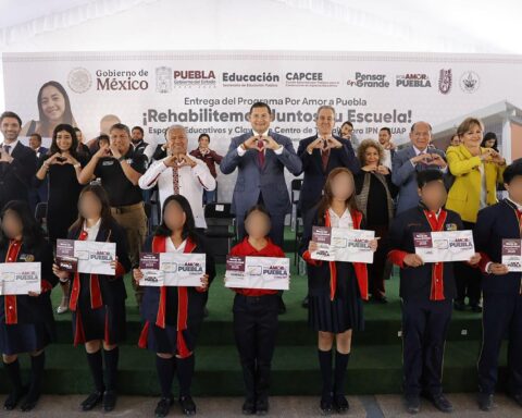 Puebla fortalece educación digital con 79 mil Becas de Conectividad en 2025