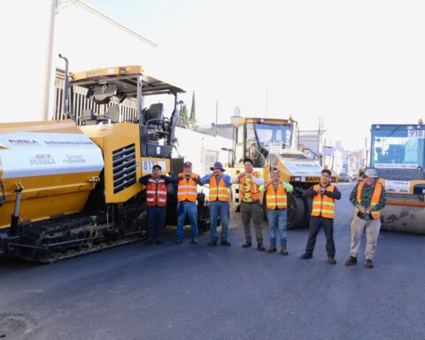 Gobierno estatal reconstruye la 12 oriente por indolencia de gestiones del pasado