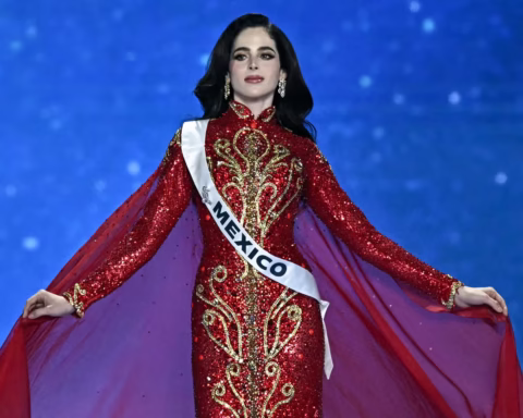 Fátima Bosch: La Corona de la Autenticidad que Rompió Reglas en Miss Universo 2025