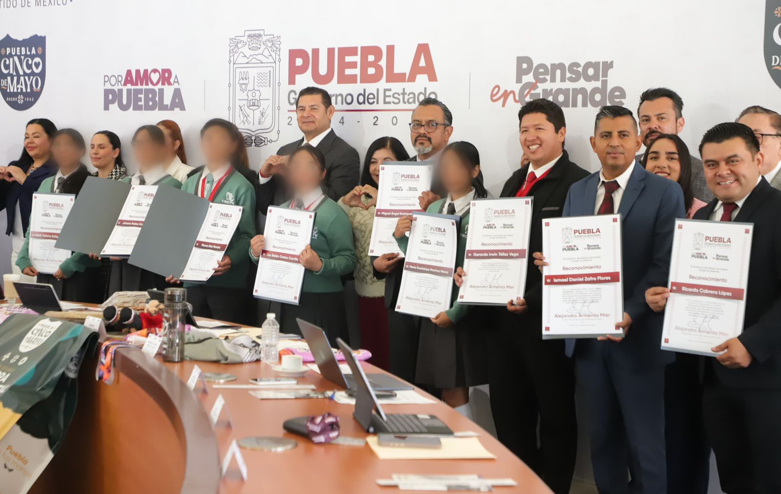 PUEBLA TIERRA DE CAMPEONES: ESTUDIANTES DEL CECYTE ACUDIRÁN A FERIAS INTERNACIONALES DE CIENCIA