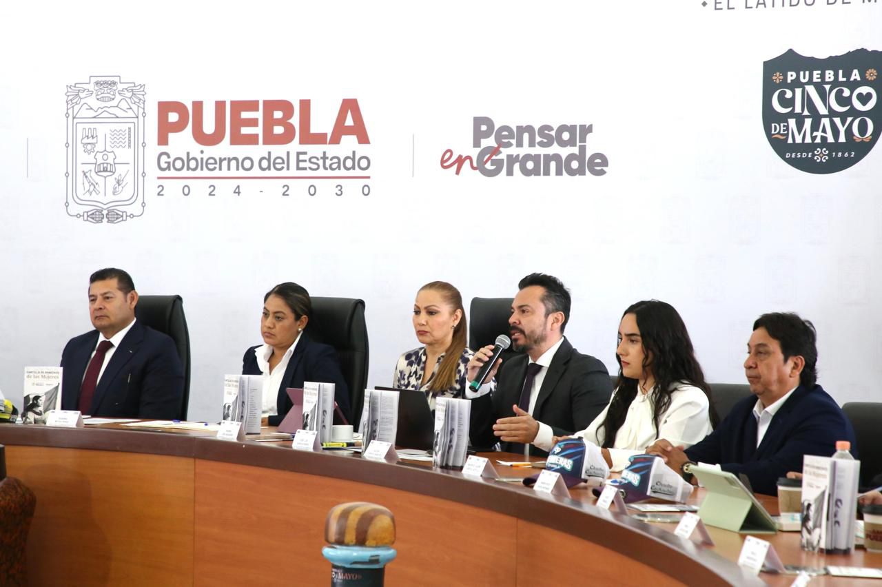 FORTALECE GOBIERNO DE PUEBLA TRANSPORTE SUSTENTABLE CON SISTEMA DE MOVILIDAD POR CABLE
