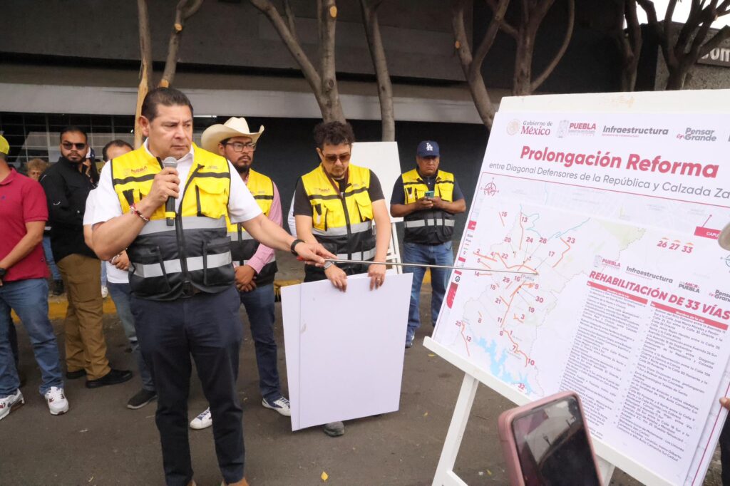 PROLONGACIÓN REFORMA SE TRANSFORMA, PAVIMENTACIÓN FAVORECE MOVILIDAD DE 267 MIL POBLANOS