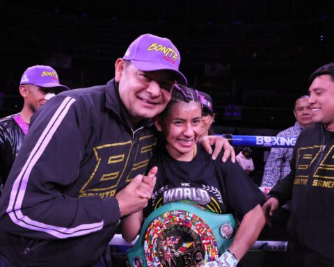 CONQUISTA "LA BONITA" SÁNCHEZ TÍTULO MUNDIAL EN UN AMBIENTE DE FIESTA