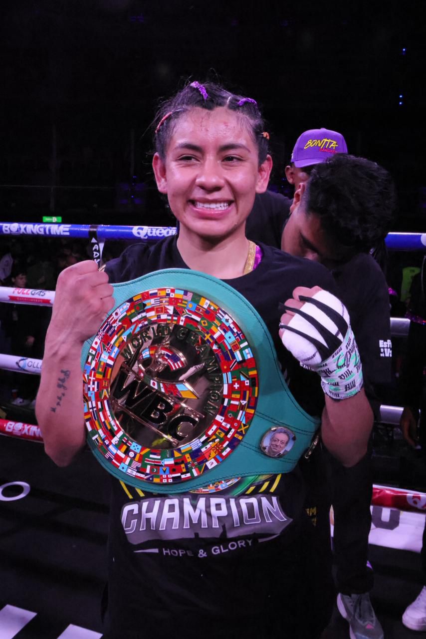 PUEBLA VIBRA CON "LA BONITA" SÁNCHEZ AL CONSAGRARSE COMO CAMPEONA MUNDIAL