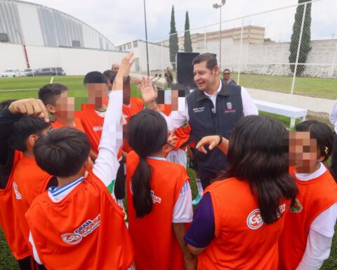 CONSOLIDAN GOBIERNO FEDERAL Y ESTATAL, ESPACIOS DEPORTIVOS COMO MOTOR DE BIENESTAR