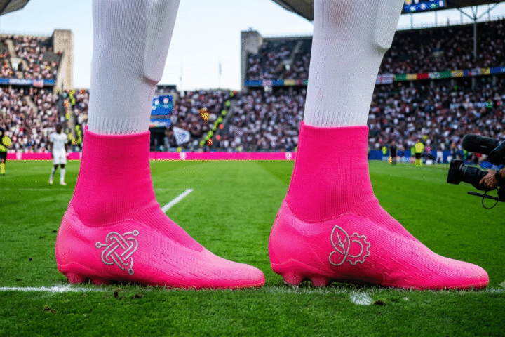El misterio de los tenis rosas en el Mundial 2026: ¿Por qué casi todos los jugadores usan el mismo color?
