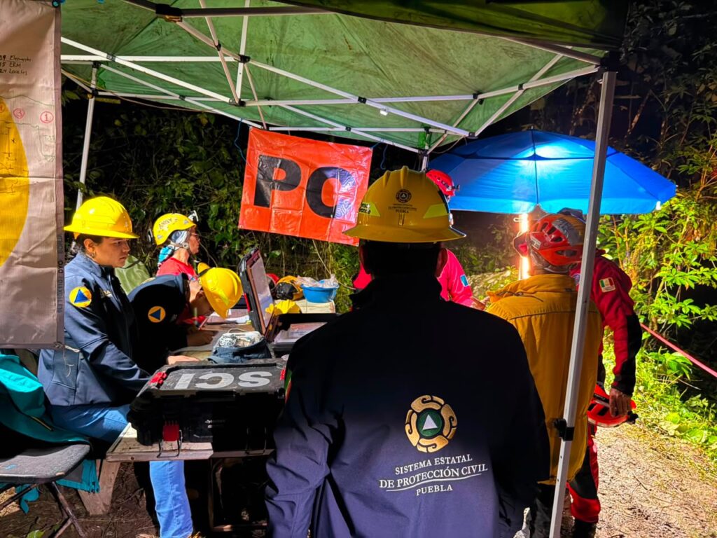 Por tercer día consecutivo se mantiene búsqueda en Gruta de Chichicazapa