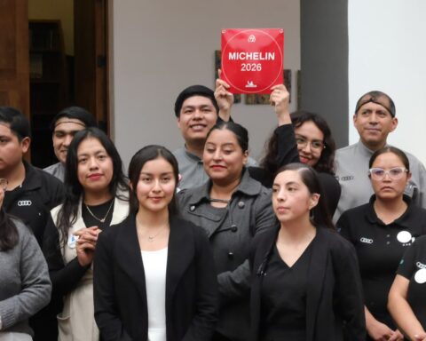 GOBIERNO DEL ESTADO ENTREGA PLACAS MICHELIN 2026 A RESTAURANTES POBLANOS RECONOCIDOS