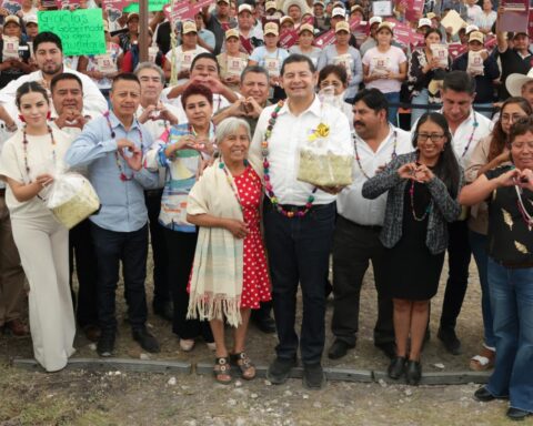 HUATLATLAUCA RECUPERA SU CENTRO DE SALUD CON RESPALDO DEL GOBIERNO ESTATAL