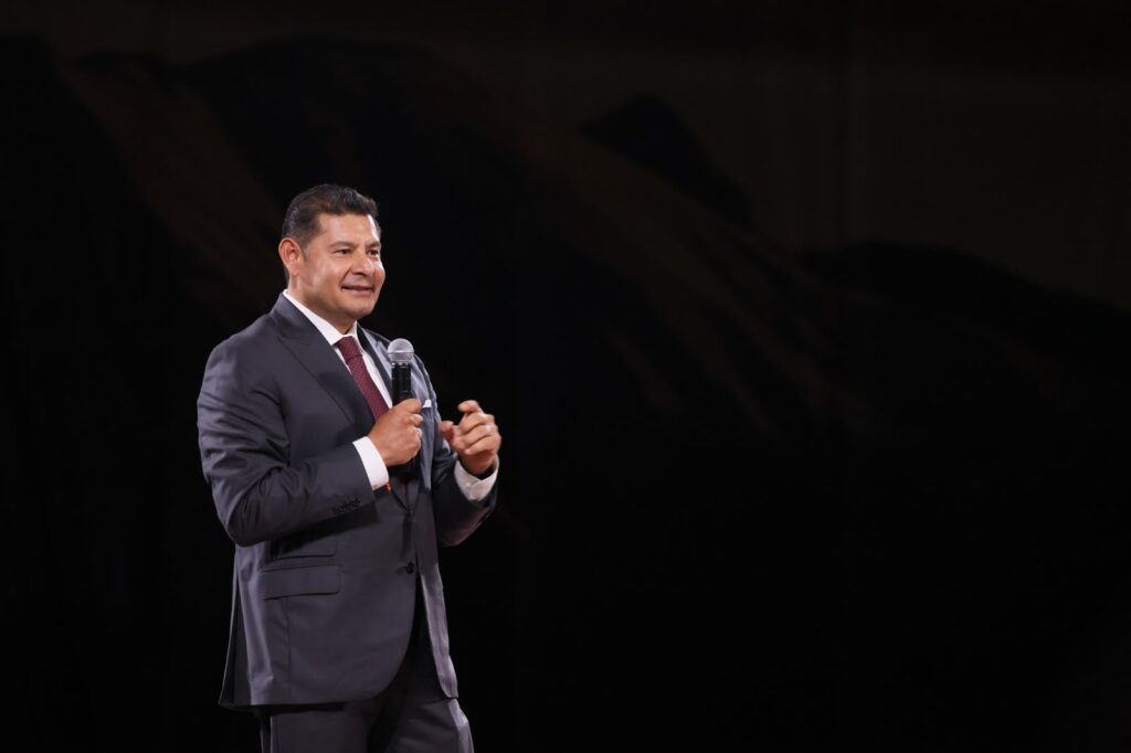 EL FUTURO DE PUEBLA SE CONSTRUYE CON RESULTADOS Y DE LA MANO DEL PUEBLO: ARMENTA MIER