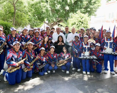 TALENTO POBLANO HACE VIBRAR LA COPA MARCHING JUVENTUD 2026 CON MÚSICA Y GALLARDÍA
