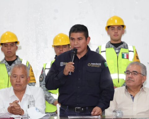 GOBIERNO ESTATAL DESPLIEGA ACCIONES EN TERRITORIO ANTE AMENAZA DE LLUVIAS EN SIERRA NORTE