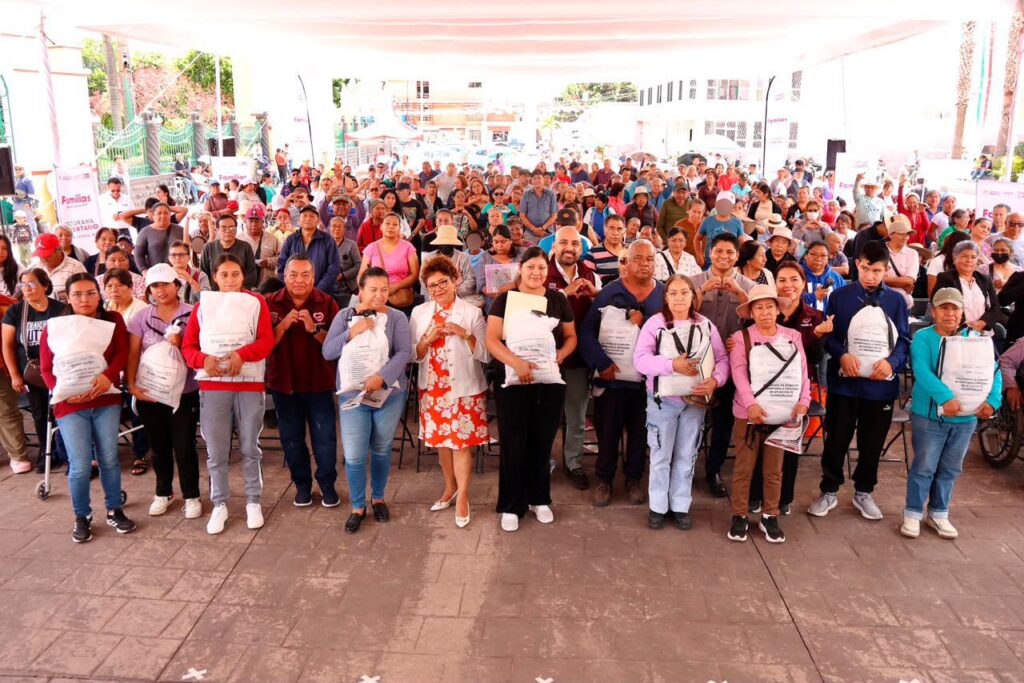 SEDIF ACERCA APOYOS ALIMENTARIOS A FAMILIAS DE CUAUTLANCINGO