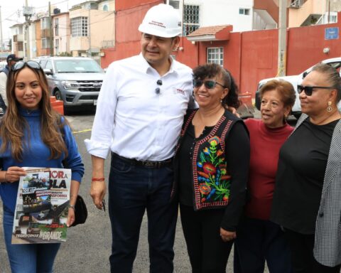 GOBIERNO DEL ESTADO TRANSFORMA VIALIDADES CON APOYO DE PEMEX Y TRENES DE PAVIMENTO