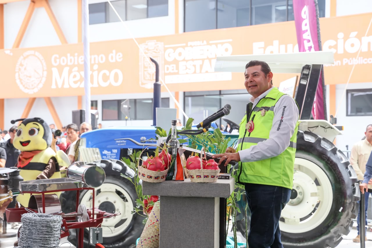 PARA FORTALECER COMUNIDADES, GOBIERNO ESTATAL INCENTIVA PRODUCCIÓN AGROPECUARIA Y REFORESTACIÓN